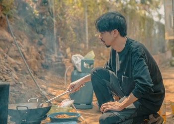 Lời bài hát Nấu ăn cho em – Đen Vâu ft PiaLinh