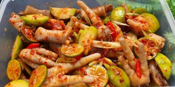 Cách làm chân gà sả tắc ngon đúng điệu Cách làm chân gà sả tắc ngon đúng điệu